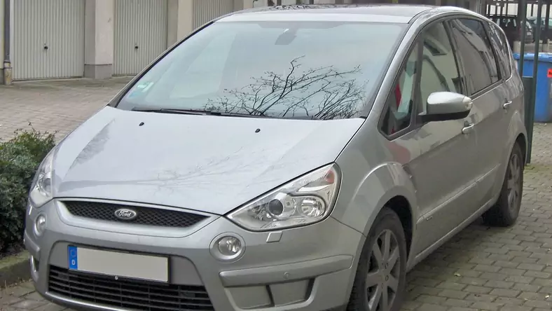 Ford S-Max I (2006 - 2015) Van S-MAX 1.8 TDCi Platinium X wersja 5-drzwiowa, Diesel, Manualna skrzynia biegów, 1753cm3 - 125KM, 1736kg