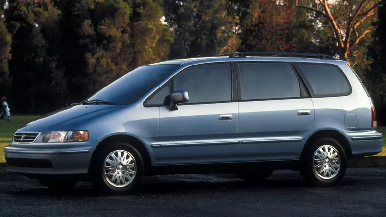 Honda Odyssey I (1994 - 1999) Van Odyssey 2.3 LX wersja 5-drzwiowa, Benzynowy, Automatyczna skrzynia biegów, 2250cm3 - 150KM, 1545kg