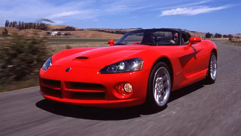 Dodge Viper III (2002 - 2007) Coupe Viper 8.3 SRT-10 wersja 2-drzwiowa, Benzynowy, Manualna skrzynia biegów, 8277cm3 - 500KM, 1523kg