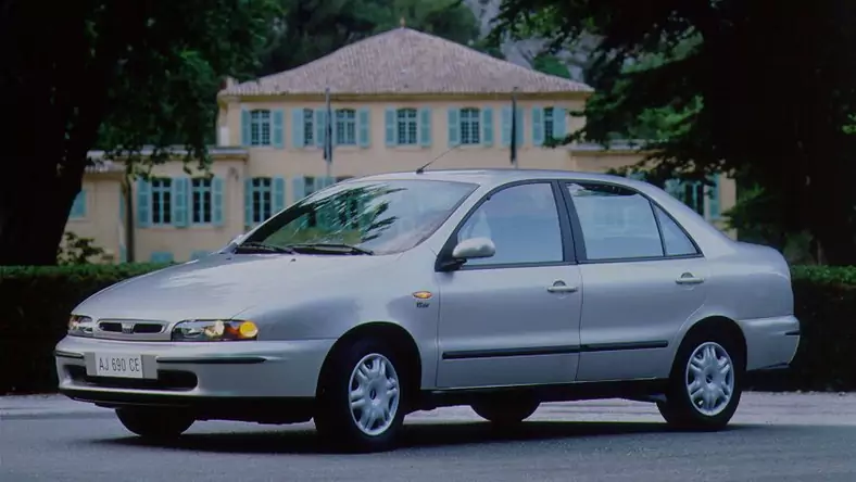 Fiat Marea (1996 - 2007) Sedan Marea 1.9 TD ELX wersja 4-drzwiowa, Diesel, Manualna skrzynia biegów, 1910cm3 - 100KM, 1190kg