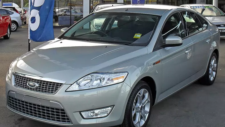 Ford Mondeo III Mk 4 (2006 - 2014) Hatchback Mondeo 2.2 TDCi Titanium LXS aut wersja 5-drzwiowa, Diesel, Automatyczna skrzynia biegów, 2179cm3 - 200KM, 1605kg