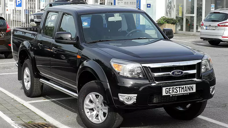 Ford Ranger IV (2009 - 2011) Pickup Ranger 2.5 TDCi DC Limited1 wersja 4-drzwiowa, Diesel, Manualna skrzynia biegów, 2499cm3 - 143KM, 1845kg