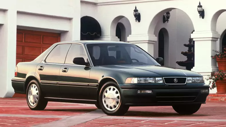Acura Vigor (1989 - 1995) Sedan Vigor GS wersja 4-drzwiowa, Benzynowy, Manualna skrzynia biegów, 2451cm3 - 190KM, 1425kg