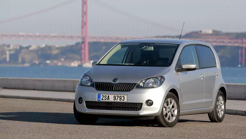 Skoda Citigo (2011 - ) Hatchback Citigo 1.0 Monte Carlo EU6 wersja 3-drzwiowa, Benzynowy, Manualna skrzynia biegów, 999cm3 - 75KM, 929kg