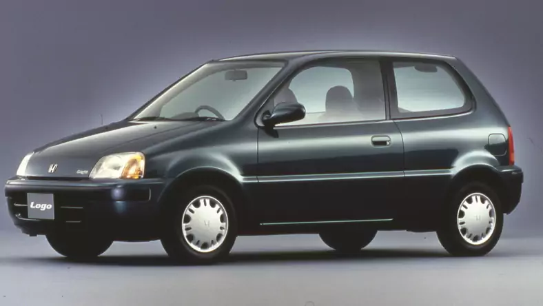 Honda Logo (1996 - 2001) Hatchback Logo 1.3I wersja 3-drzwiowa, Benzynowy, Manualna skrzynia biegów, 1343cm3 - 65KM, 938kg