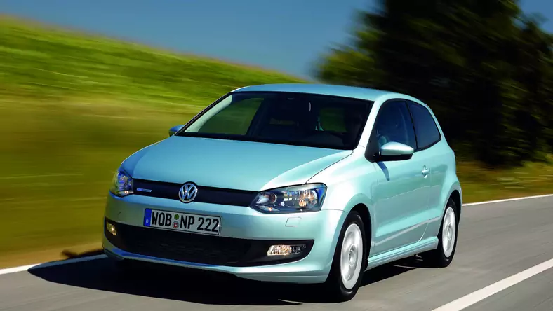 Volkswagen Polo V (2008 - ) Hatchback Polo 1.2 TSI BMT Comfortline wersja 5-drzwiowa, Benzynowy, Manualna skrzynia biegów, 1197cm3 - 90KM, 1107kg