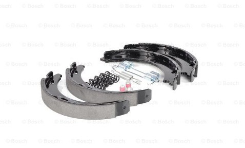 BOSCH Zesatw szczęk hamulcowych, hamulec postojowy 0 986 487 582