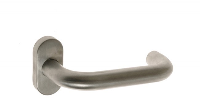 B-harko Klamka INOX z/t owalną B-Harko KI 02 ( UNO owal ) stal nierdzewna trzpień. 8, rozstaw srub 50 mm.