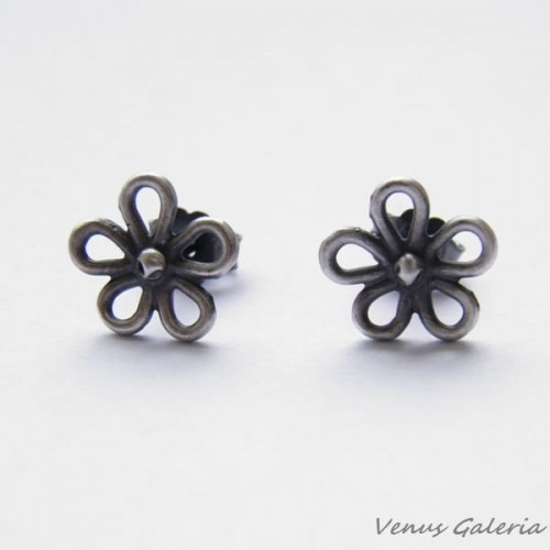 Kolczyki srebrne oksydowane- Ażurowe kwiatuszki 1838