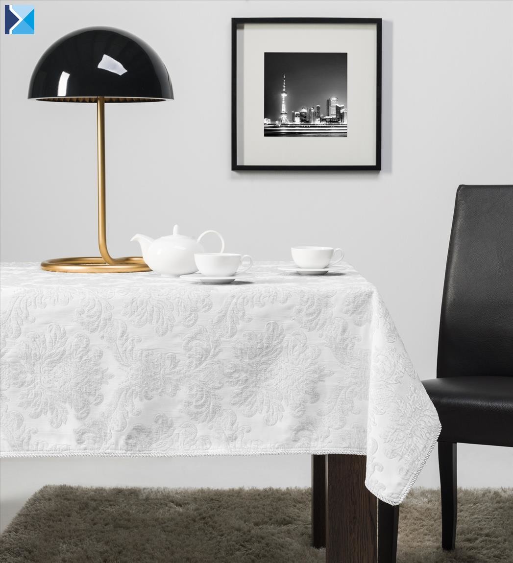 BIEL-obrus 140/140cm