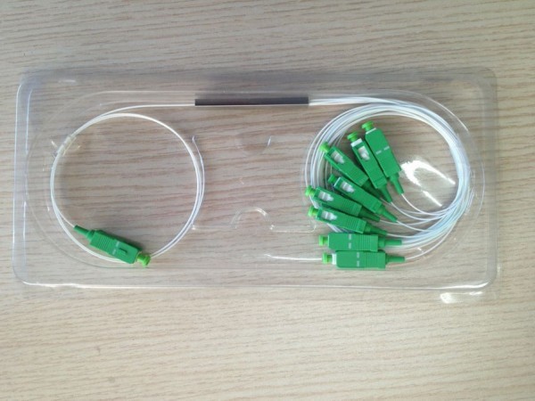 brak danych Splitter PLC 1:8 SC/APC 900um 1,5