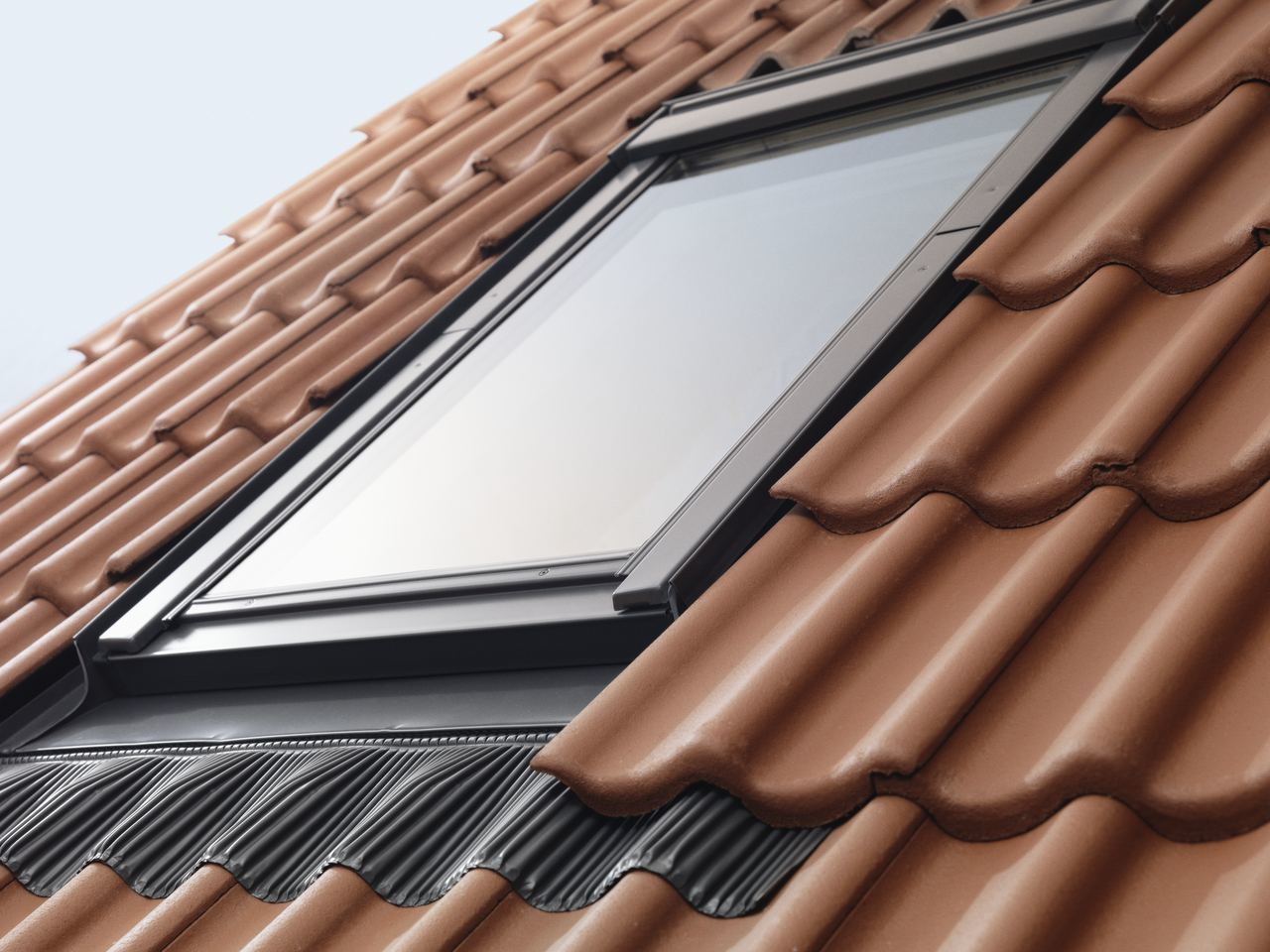 Velux Kołnierz standardowy EDJ do pokryć profilowanych (montaż obniżony) - 94x140 94x140