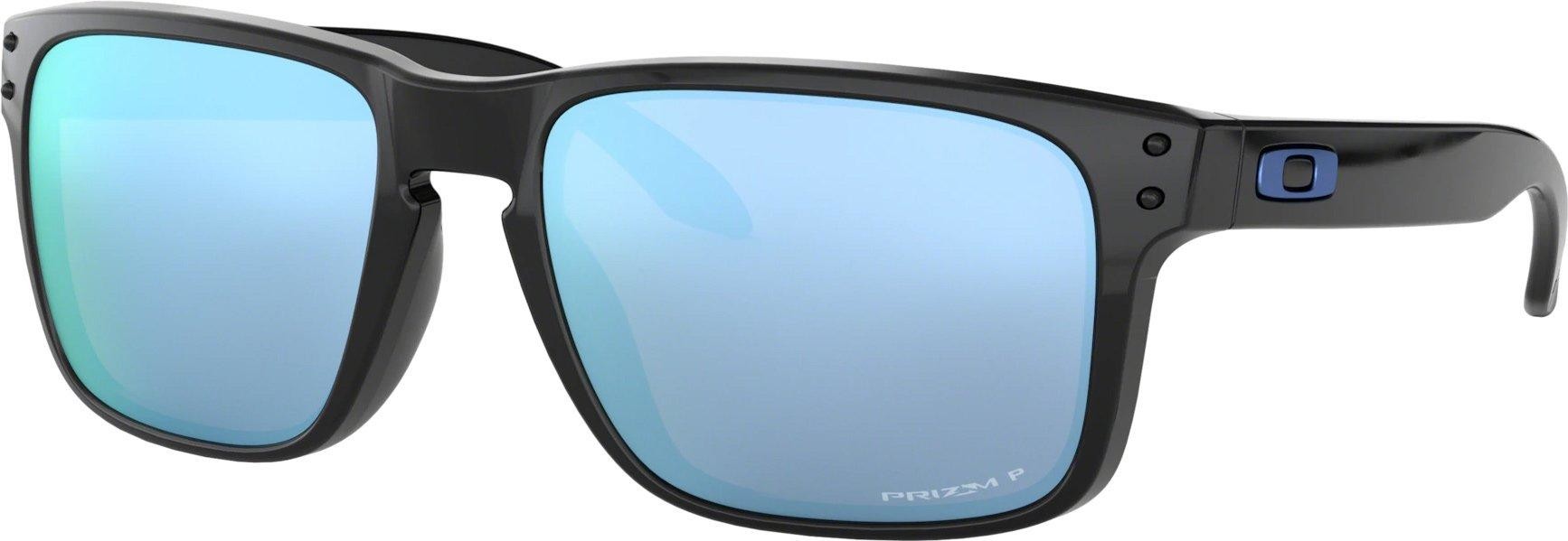Oakley Holbrook male