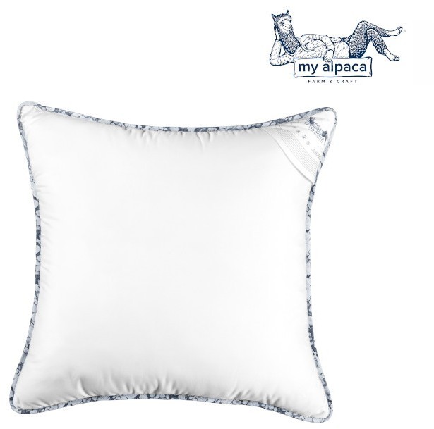 Poduszka z włókna alpaki MY ALPACA Rozmiar 40x40 Kolor niebieska lamówka 603-671-572