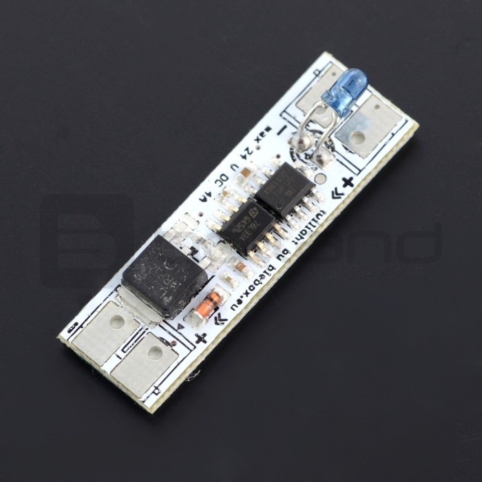 BleBox TwilightSwitch - zmierzchowy włącznik LED 12-24V / 4A BOX-08902