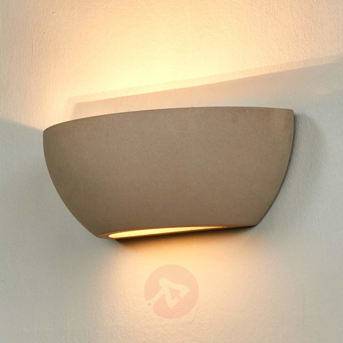 Elegancka lampa ścienna Renata z betonu