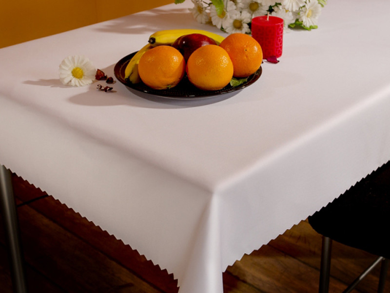 Euromat Obrus Plamoodporny 114 GN Biały Okrągły 09385/114GNWHITE