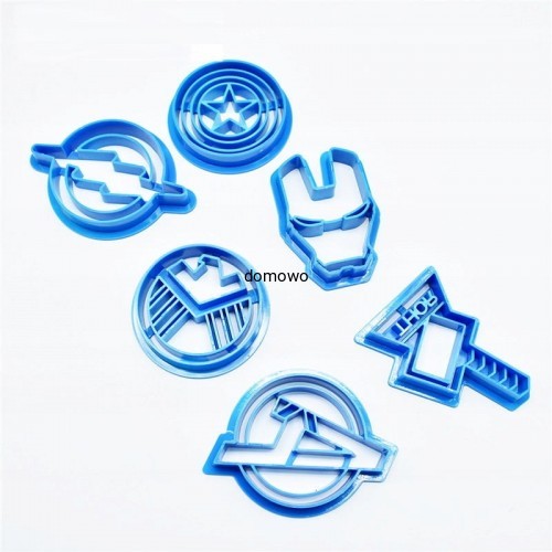 PLASTIKOWE FOREMKI WYKRAWACZE 6szt BATMAN SUPERMEN