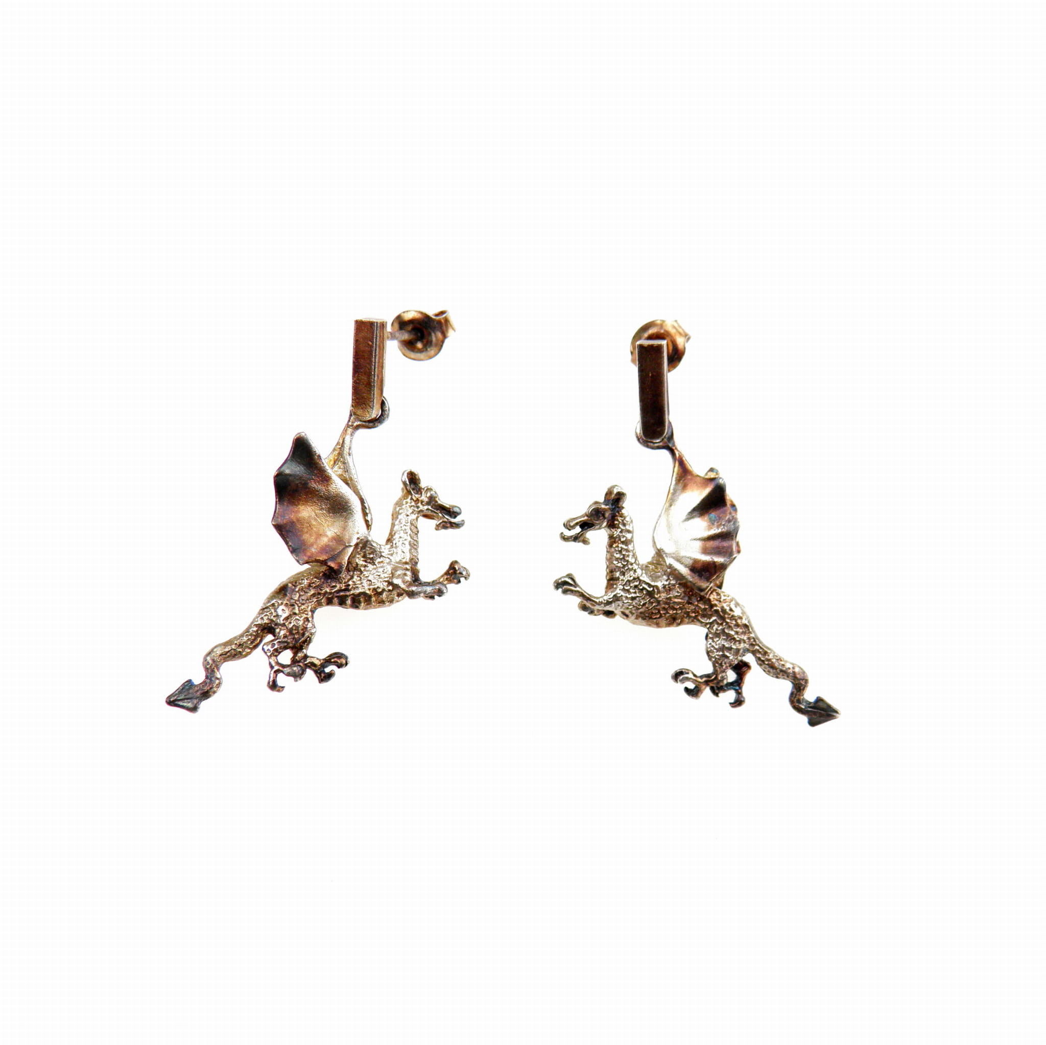 Venus Galeria Smok wawelski brązowy - kolczyki srebrne na sztyftach