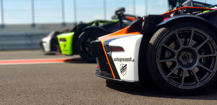 Jazda bolidem KTM XBOW - kierowca - Tor Krzywa (Wrocław) - 1 okrążenie JKTMKW1