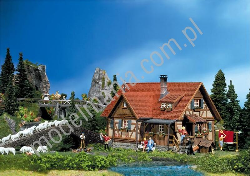 Faller Dom wiejski 130270