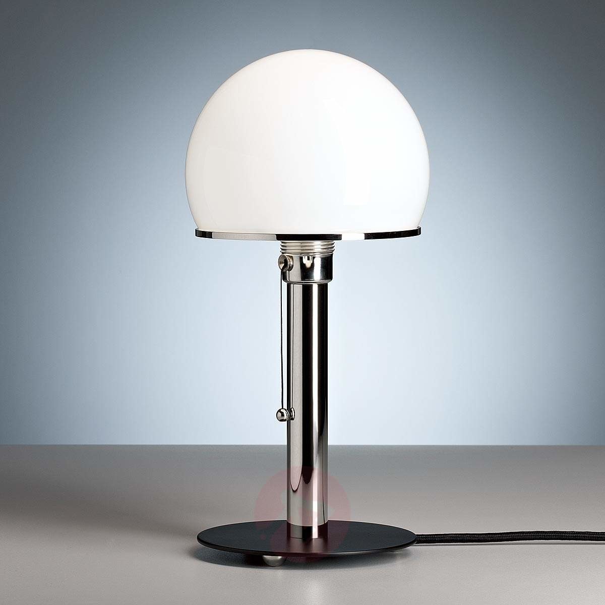 TECNOLUMEN Lampa stołowa Wagenfeld z czarną podstawą
