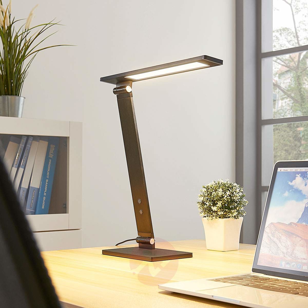Lampenwelt com Salome ściemniana lampka biurkowa LED, czarna