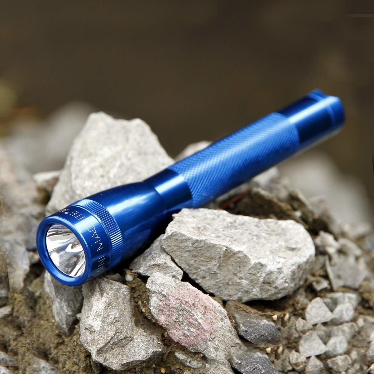 Maglite Poręczna latarka kieszonkowa Mini 2AA-Cell