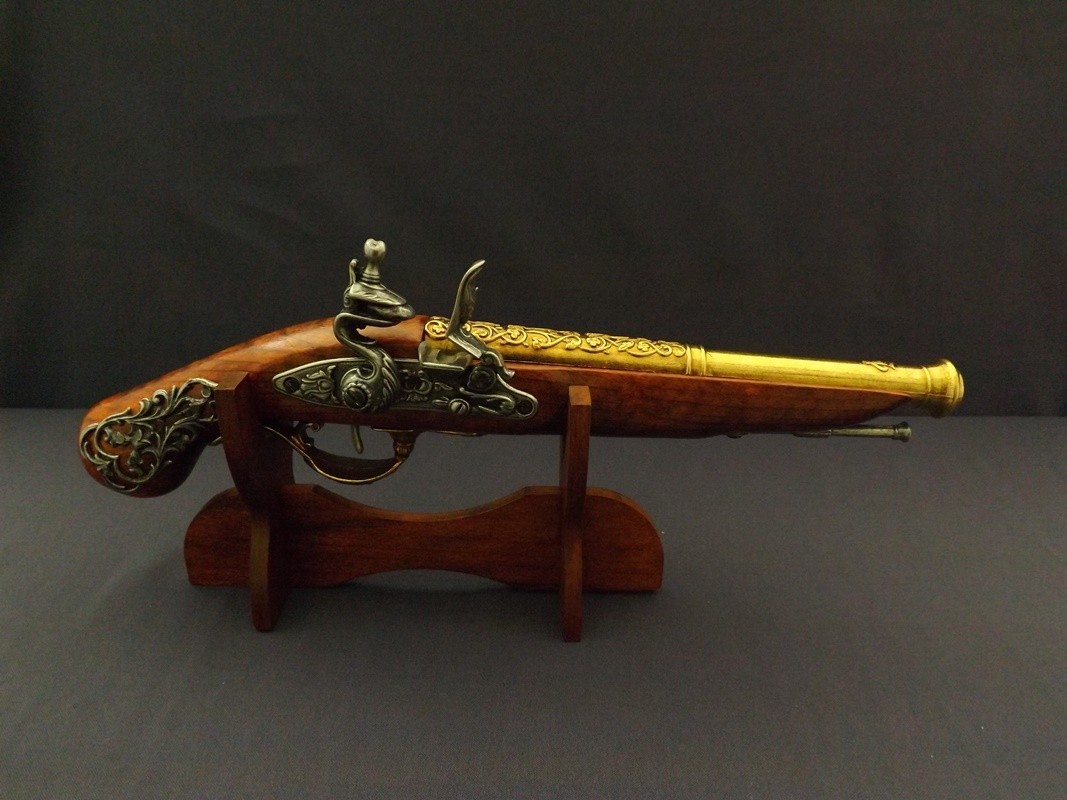 Denix SA REPLIKA BRYTYJSKI PISTOLET SKAŁKOWY NA STOJAKU MODEL 1196L+801 1196L+801