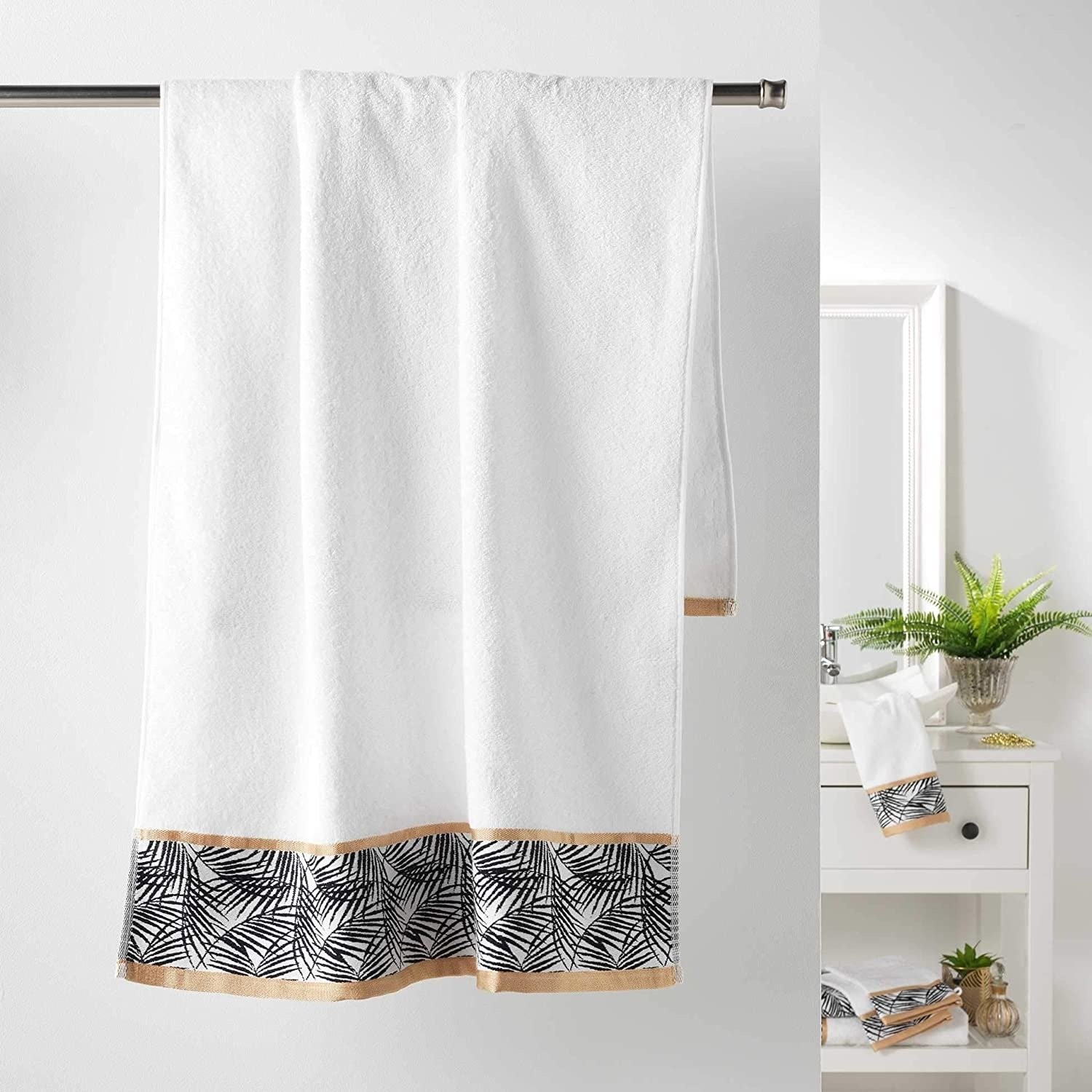 Douceur d'intérieur Douceur dintérieur Ręcznik kąpielowy ORBELLA 70 x 130 cm kolor biały 1800935