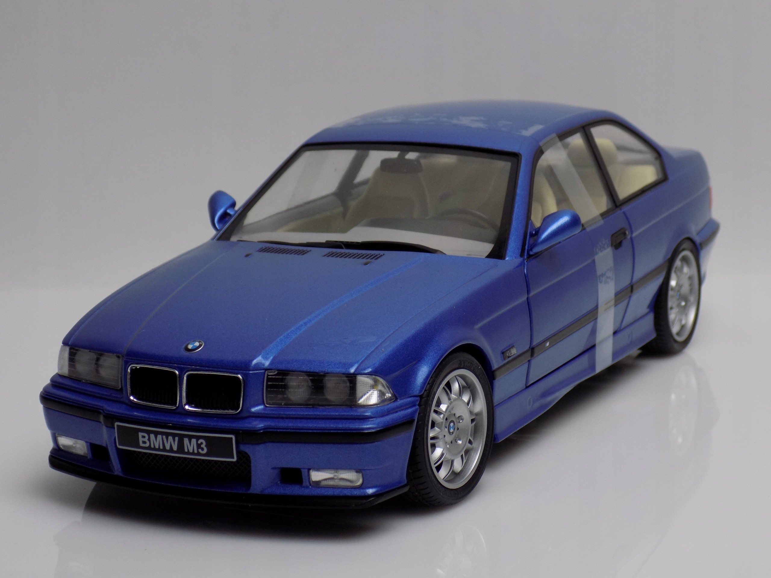 Model Samochodu Bmw E36 Coupe M3 1996 Solido 1:18