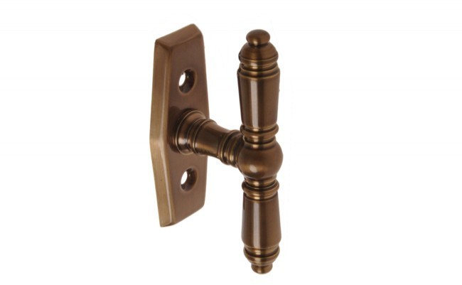 Klameczka okienna 2-ramienna patyna