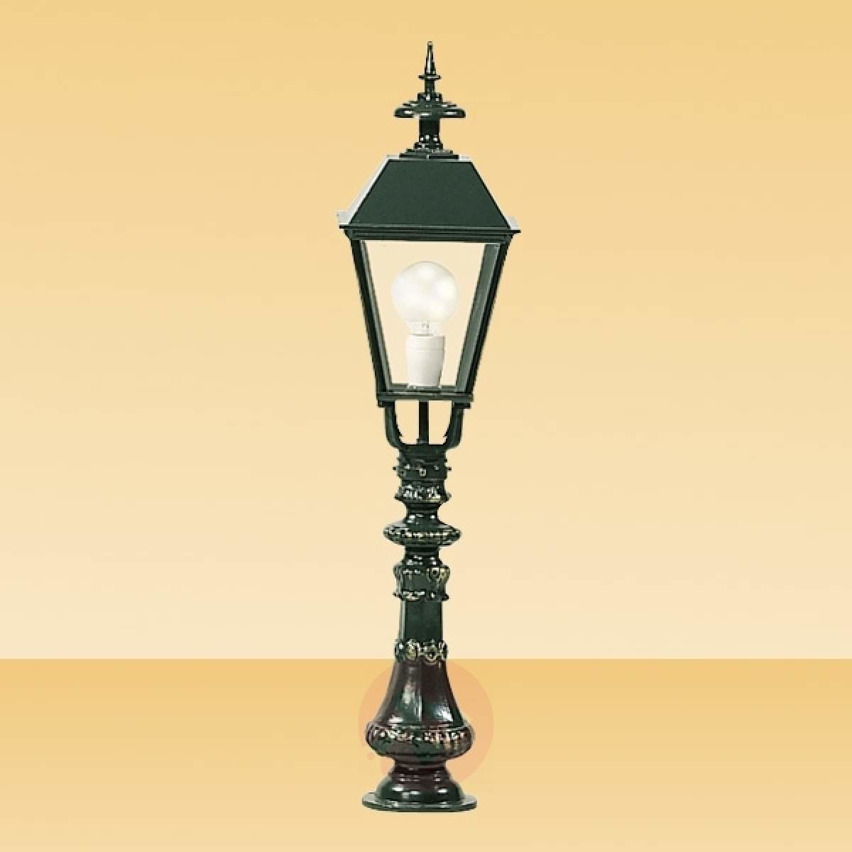 K. S. Verlichting B. V. Leipzig - lampa na cokół w kolorze zielonym