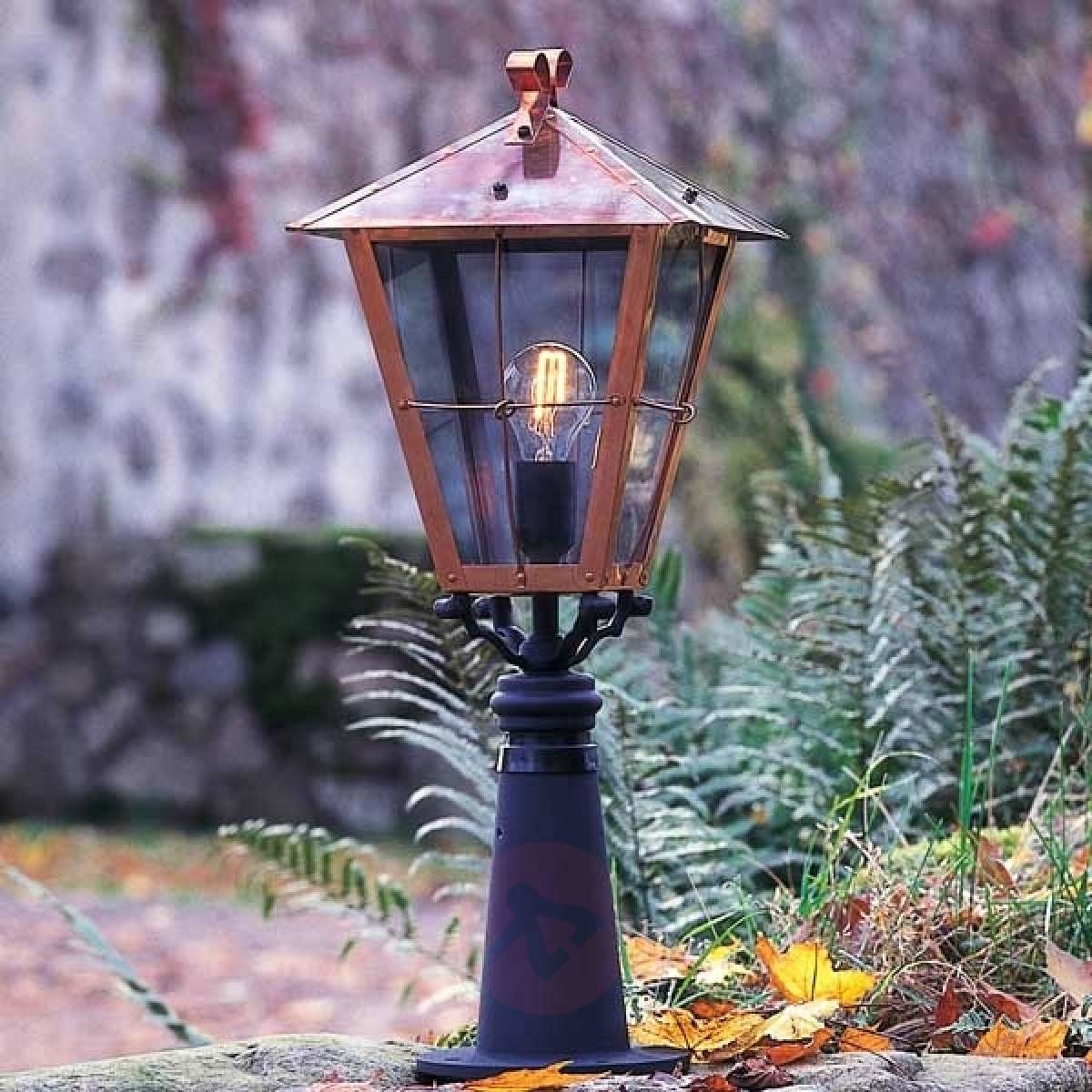 KONSTSMIDE FENIX lampa na cokół z miedzi