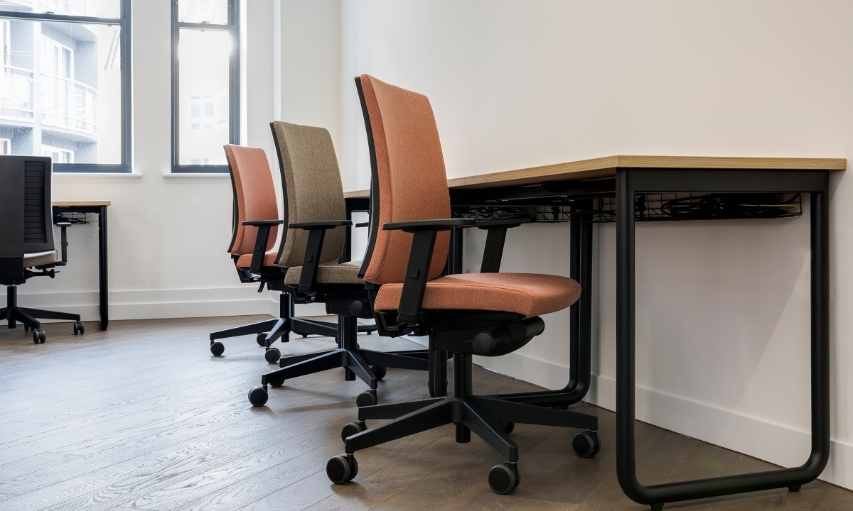Nowy Styl Krzesło biurowe obrotowe Navigo UPH