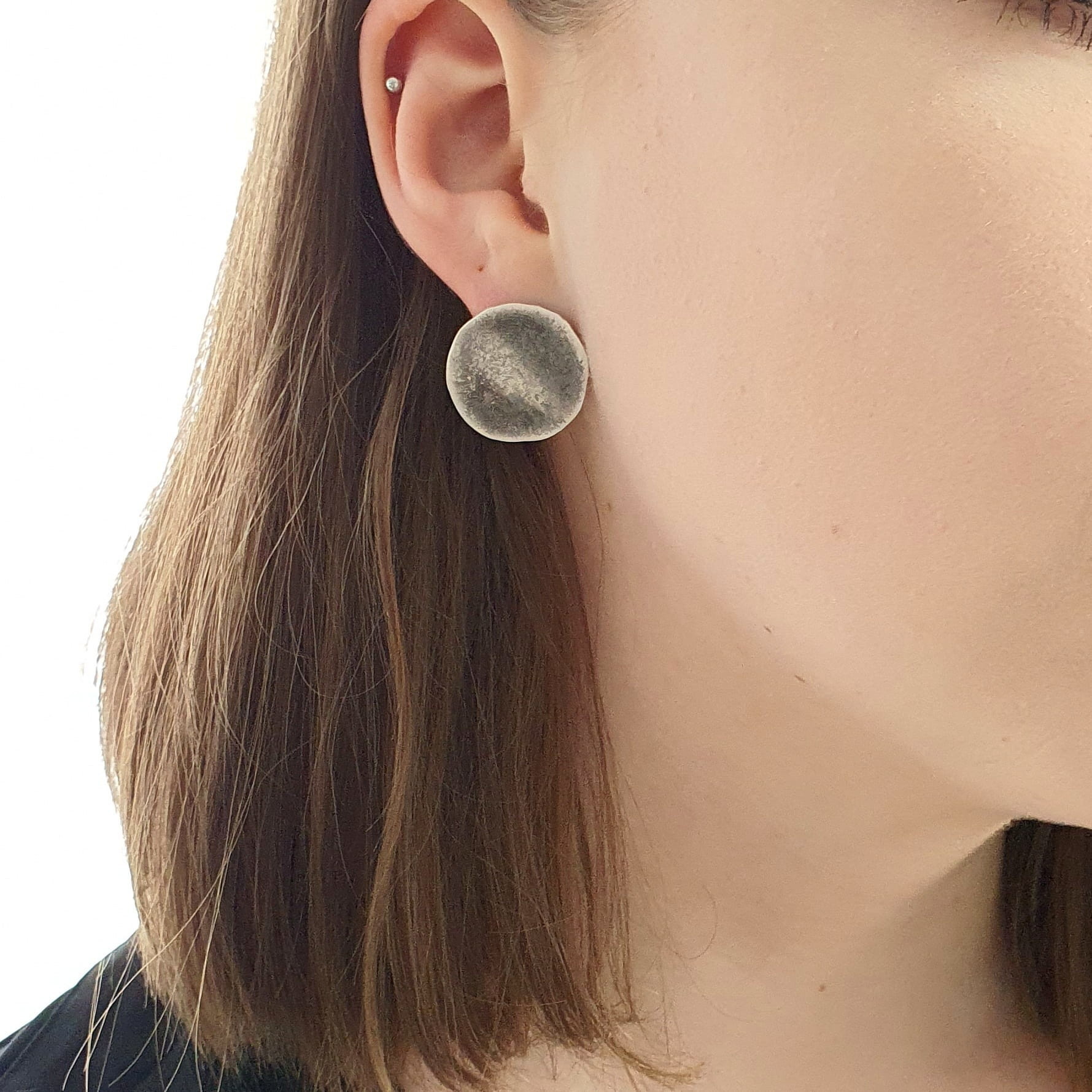 Venus Galeria Pełnia księżyca - kolczyki małe na sztyftach