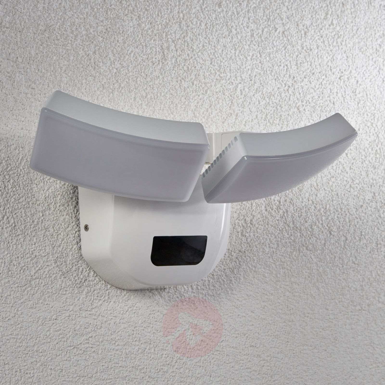Lampenwelt Zewn. lampa ścienna LED Nikias z czujnikiem 2-pkt.