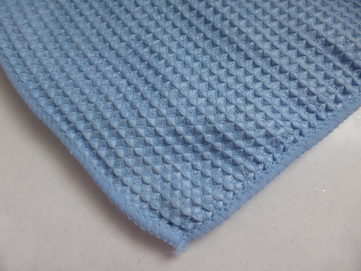 Monster Shine Waffle Blue Microfiber ręcznik do osuszania auta, 75x56cm, 250gsm AKC000401