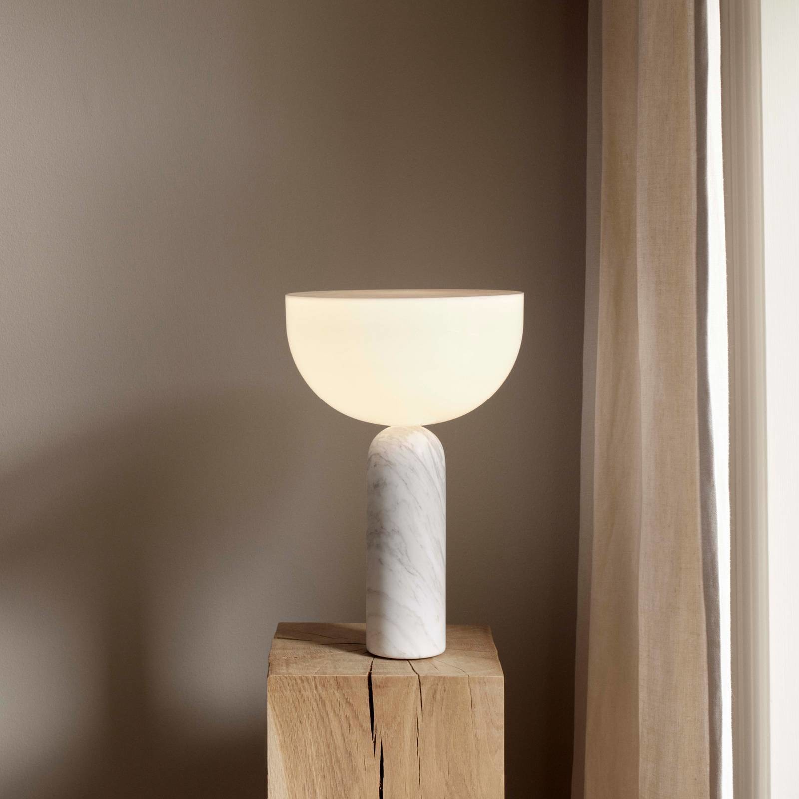 NEW WORKS New Works Kizu Large lampa stołowa, biała
