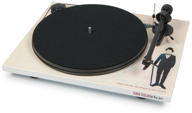 Pro-Ject ESSENTIAL II WHITE DEMON