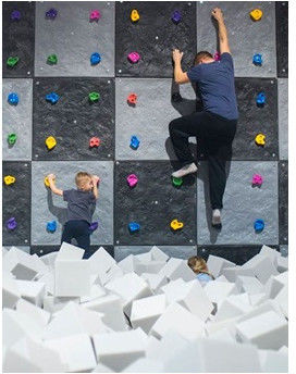 Przygoda w Parku Trampolin  Wałbrzych P0007039