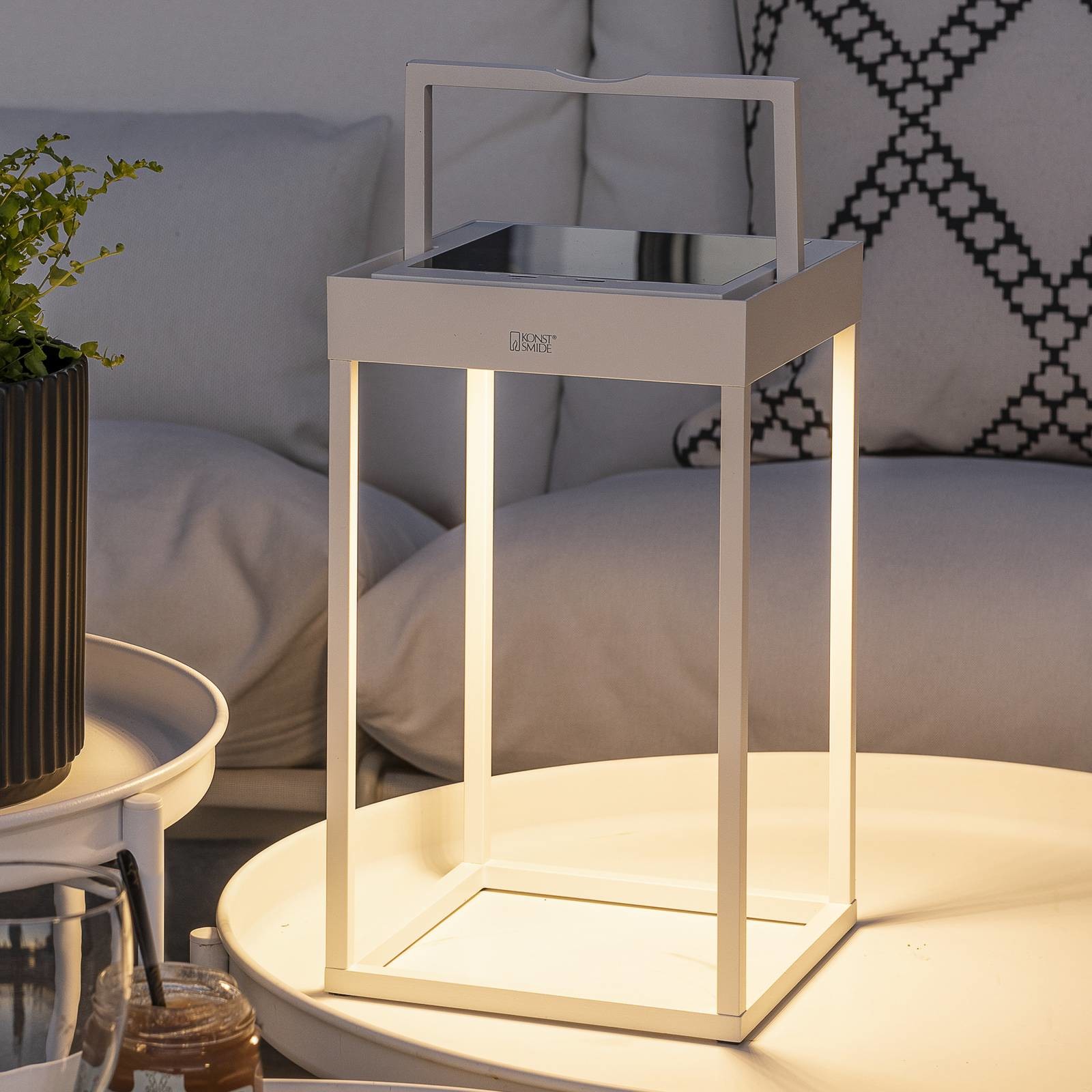 Konstsmide Latarnia solarna LED Portofino, ściana/stół, biała