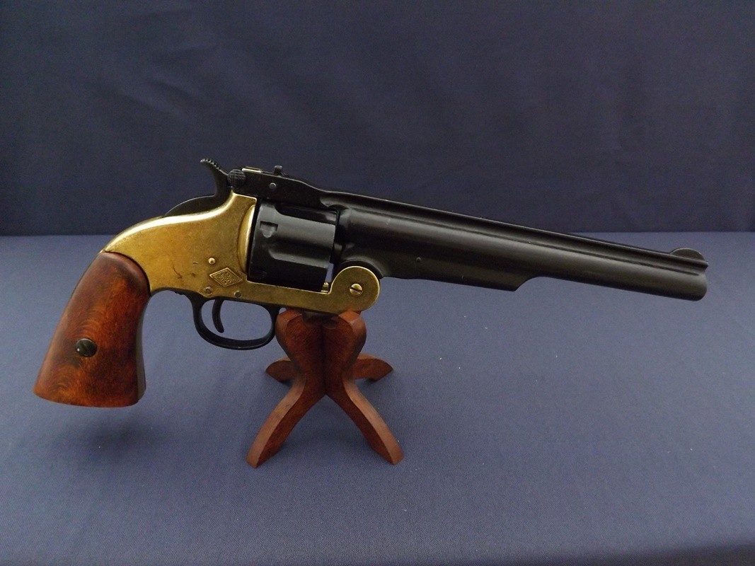 Denix SA REPLIKA REWOLWER SMITH & WESSON NA STOJAKU MODEL 1008L+800 1008L+800