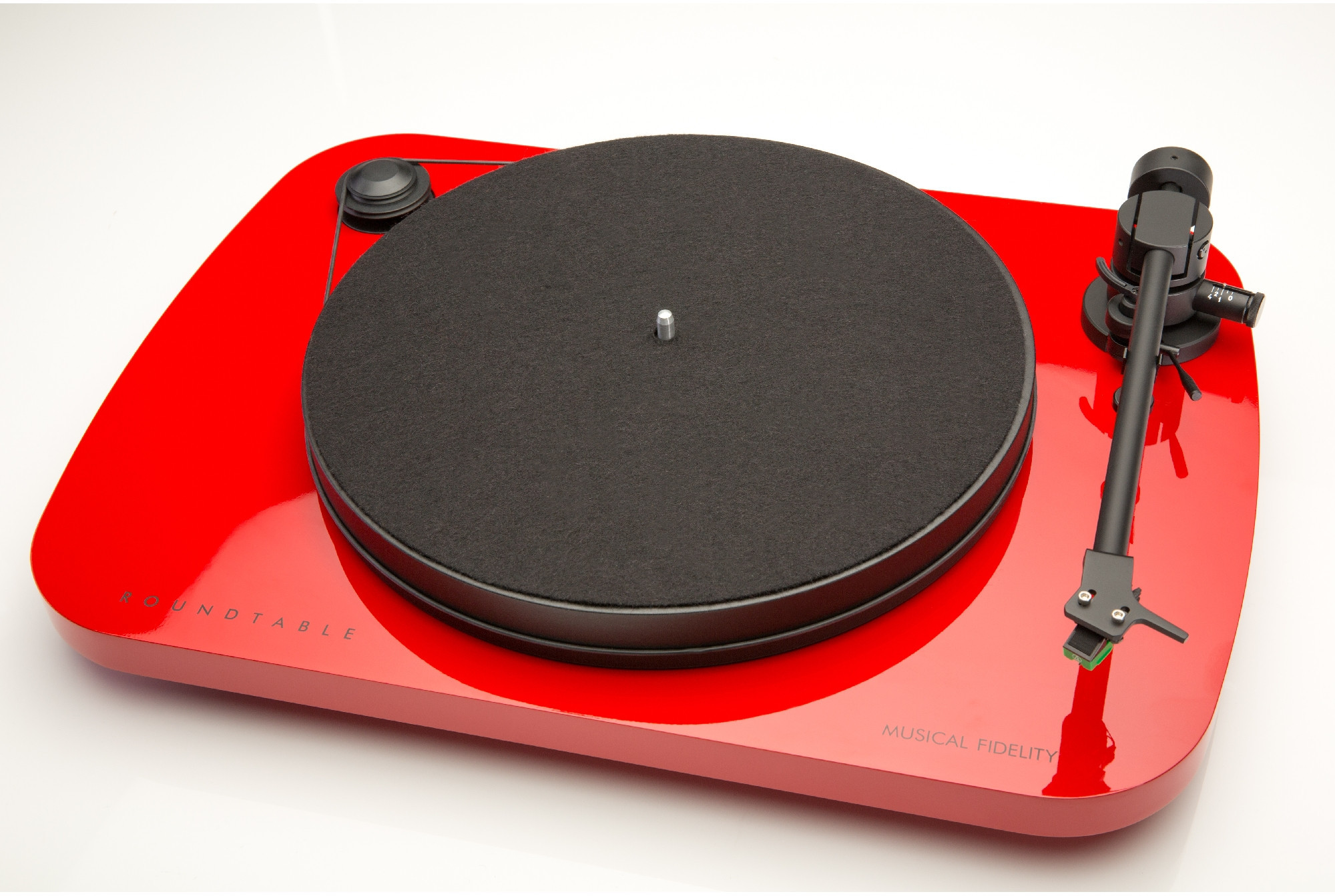 Musical Fidelity Roundtable S czerwony