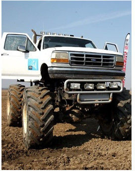 Jazda Monster Truckiem  Konstancin-Jeziorna P0009310