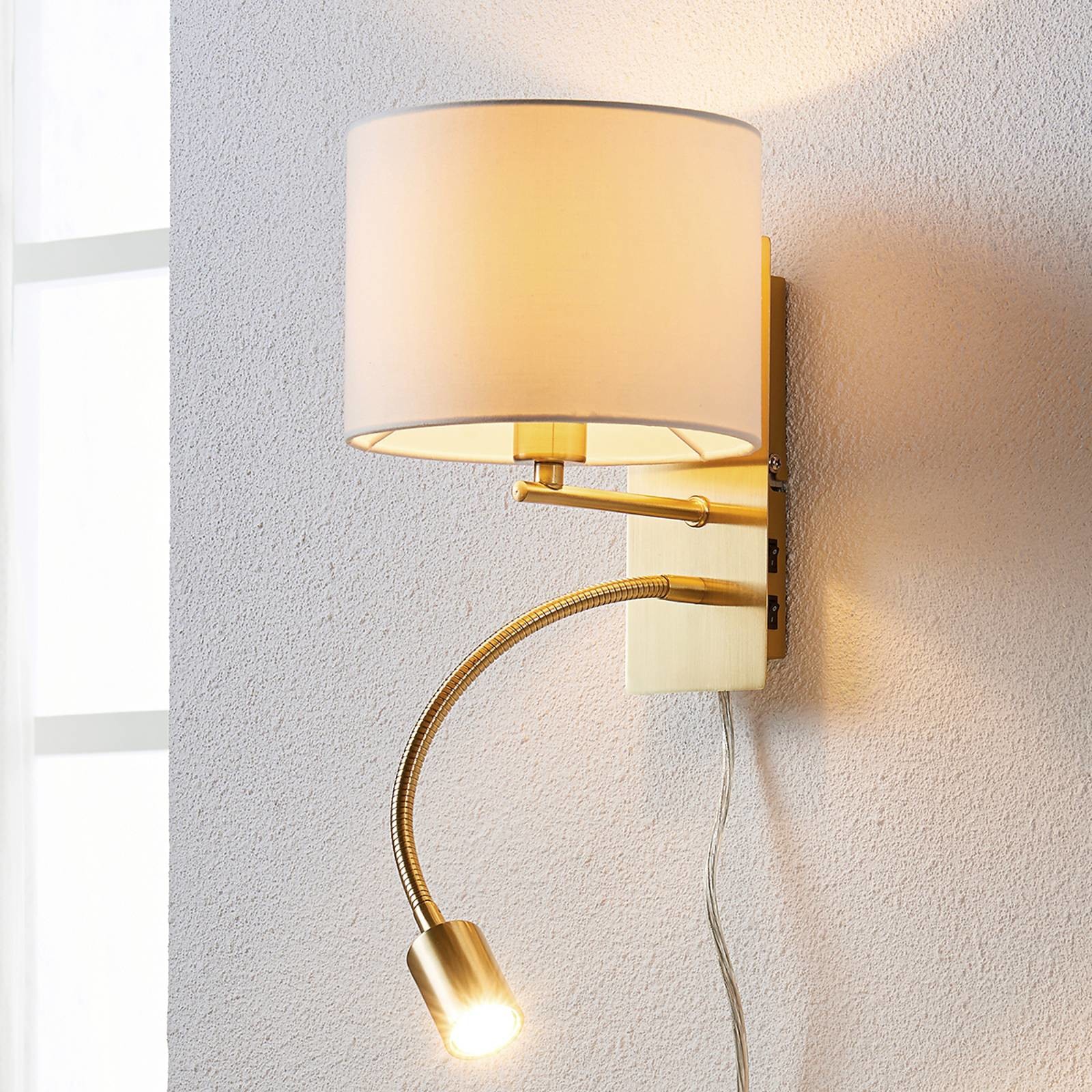 Lindby Klasyczna lampa ścienna mosiężna biel z ramieniem do czytania  w tym LED - Florens