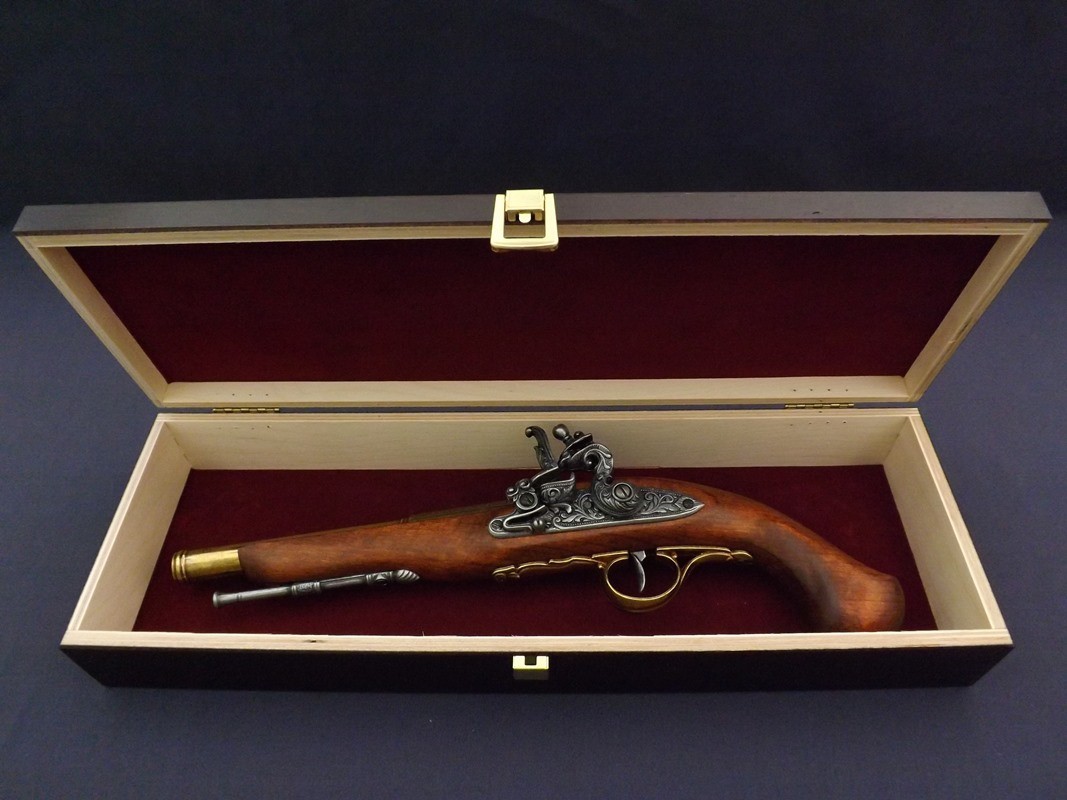 Denix SA REPLIKA PIRACKI PISTOLET SKAŁKOWY W PUDEŁKU MODEL 1129L+P01 1129L+P01