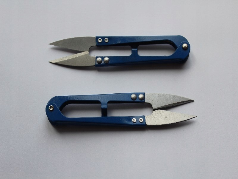 Nożyczki do cięcia żyłki-pleconki Czarne