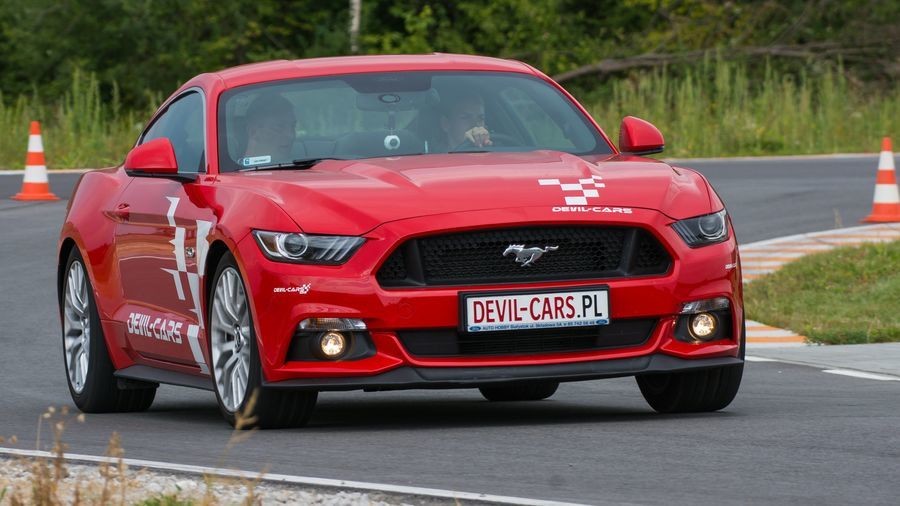 Jazda Ford Mustang - kierowca - Tor Pszczółki (Gdańsk) - 1 okrążenie JFMPG