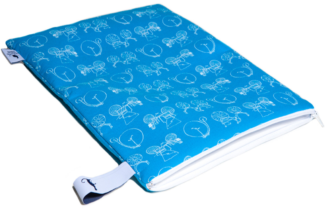 Motherhood Mon Petit Bleu Multi Use Bag Woreczek M